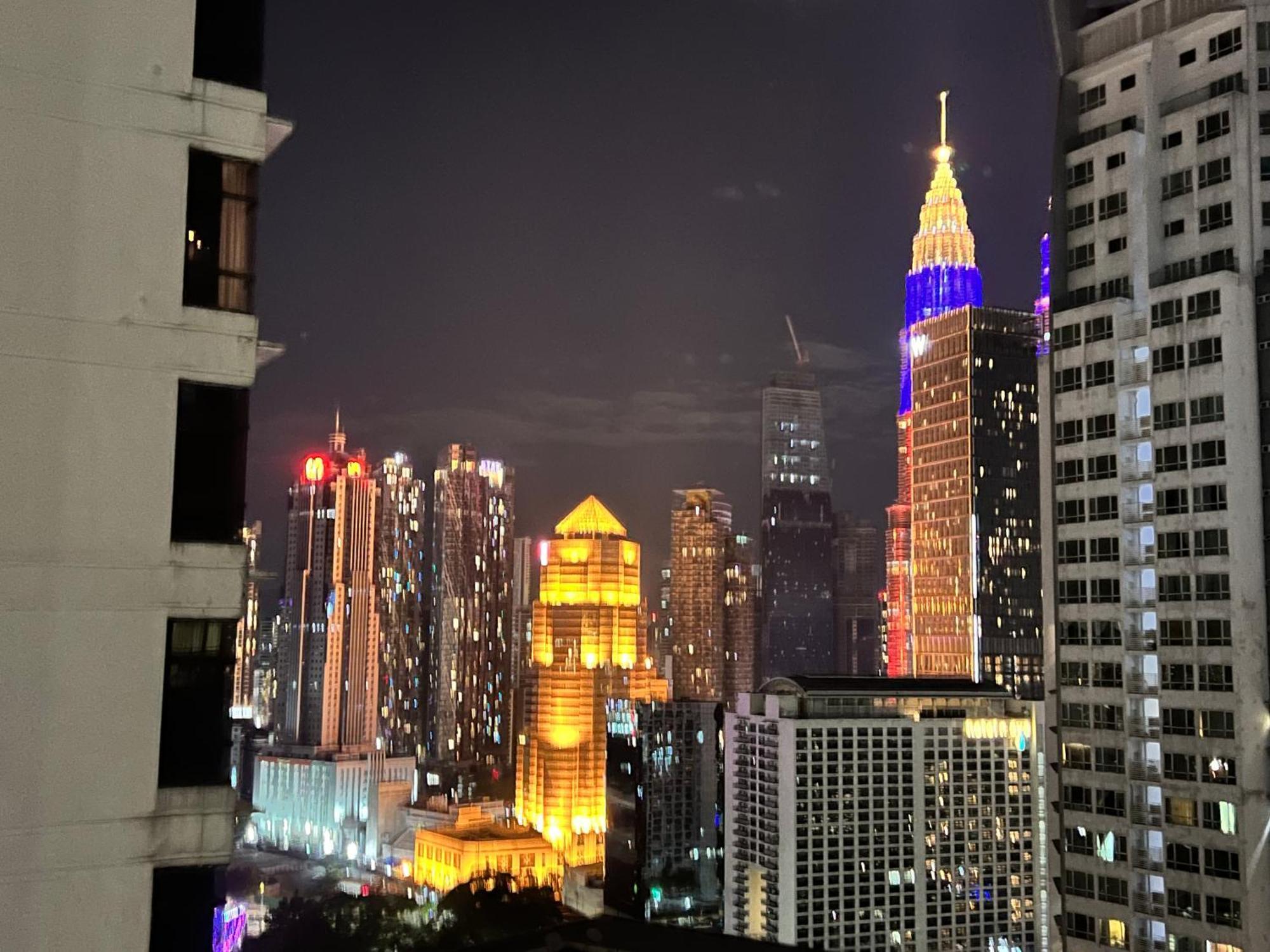 Mercu Summer Suites Klcc By Sweet Home Kuala Lumpur Extérieur photo