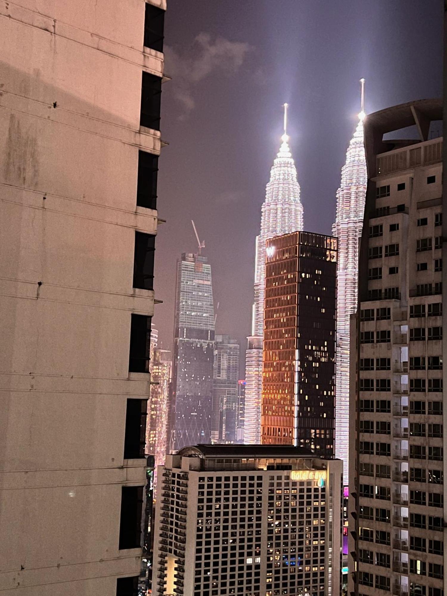 Mercu Summer Suites Klcc By Sweet Home Kuala Lumpur Extérieur photo